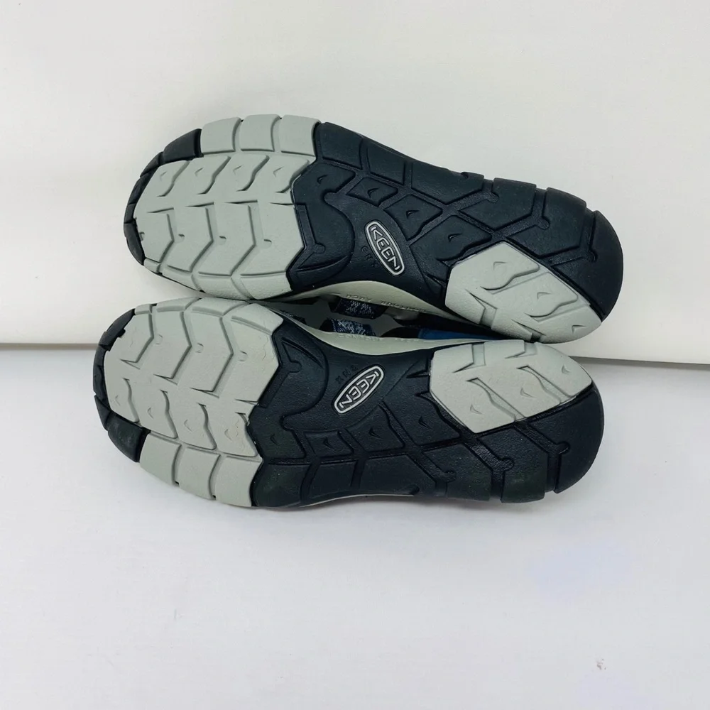 KEEN*Navy Waterproof Sandal Clearwater*US 7 $100